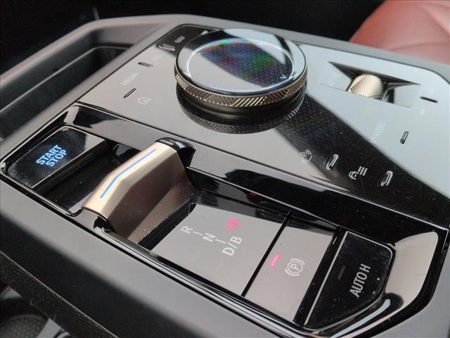 Used 2024 BMW iX xDrive50 w/ Premium Package image 12