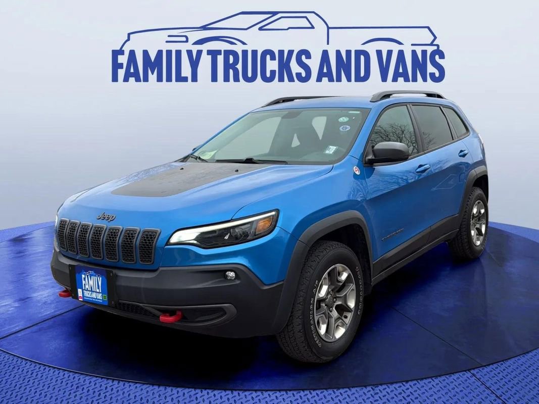 Used 2019 Jeep Cherokee Trailhawk w/ Cold Weather Group image 1