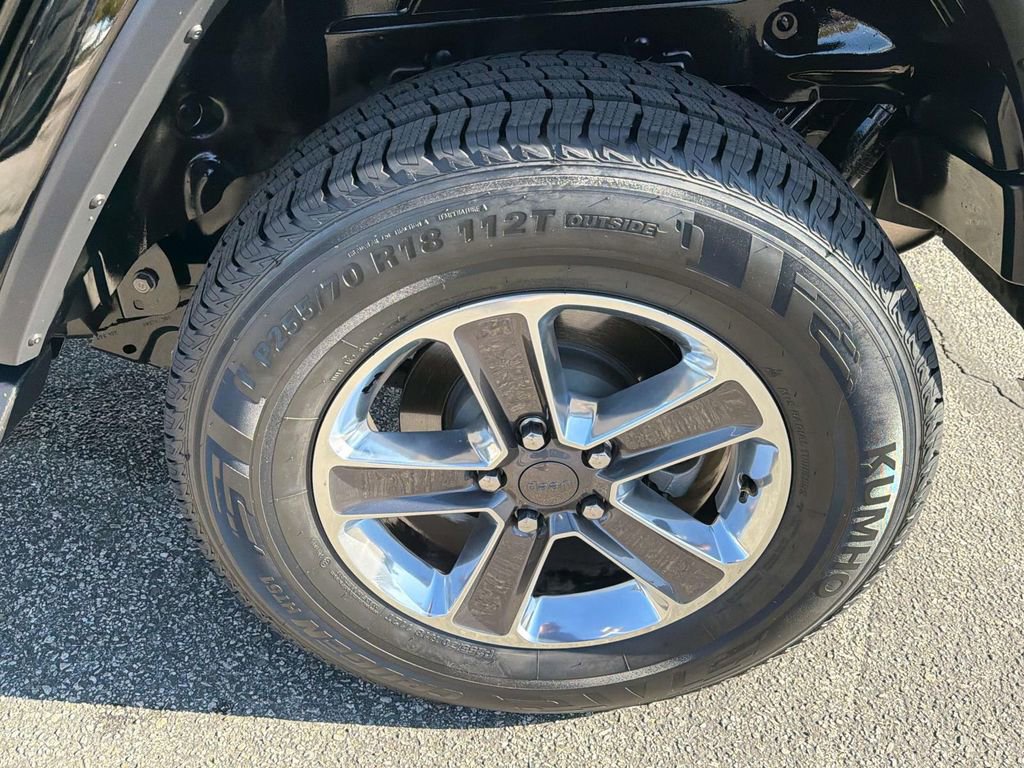Used 2021 Jeep Wrangler Unlimited Sahara image 31