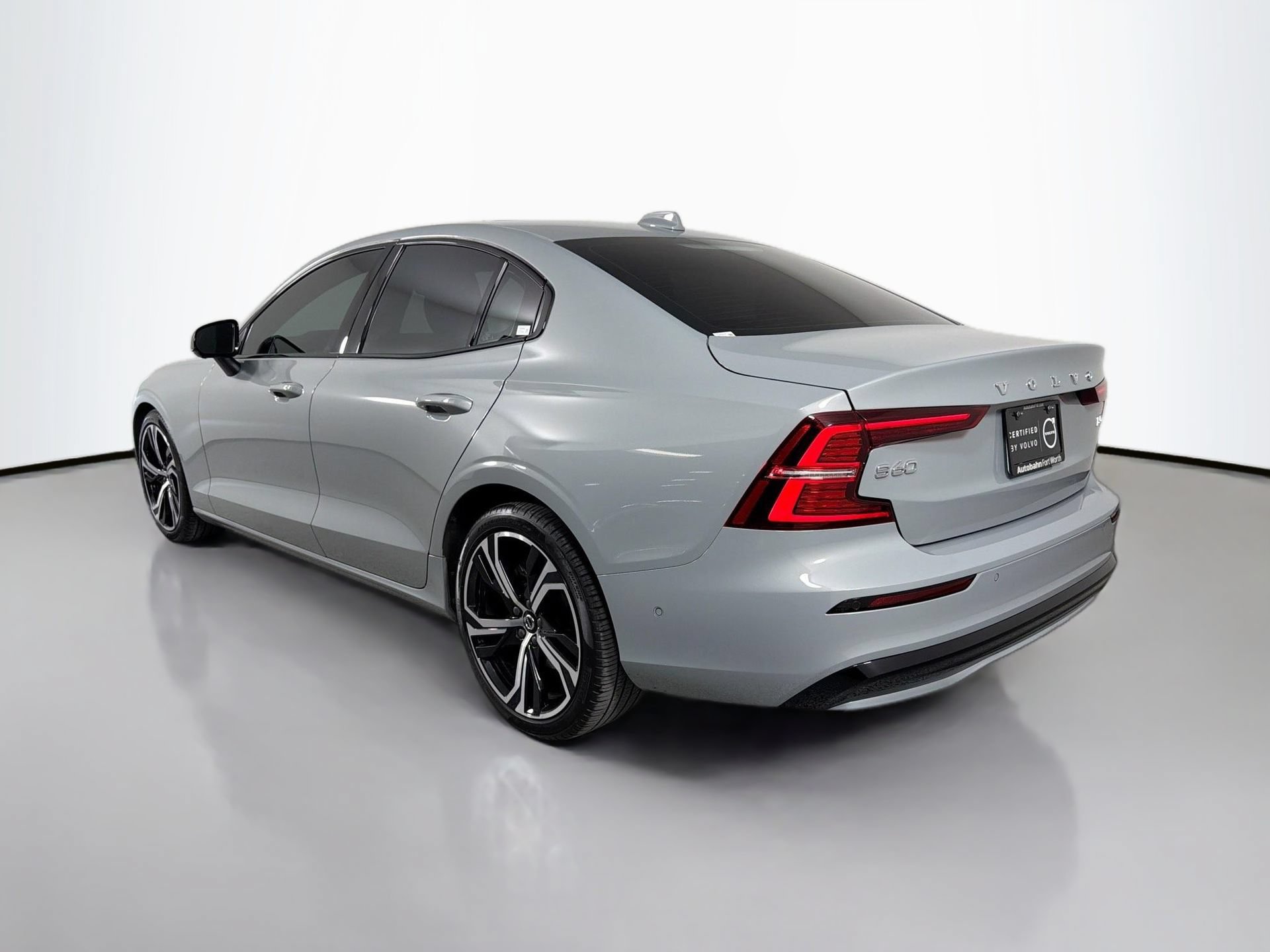 Certified 2024 Volvo S60 B5 Plus w/ Climate Package FWD image 8