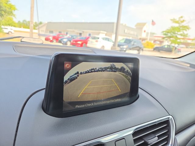 Used 2018 MAZDA MAZDA3 Grand Touring w/ Premium Equipment Package FWD image 9