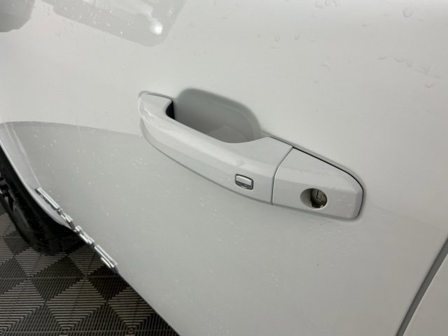 Used 2023 GMC Sierra 3500 AT4 w/ AT4 Premium Plus Package image 14