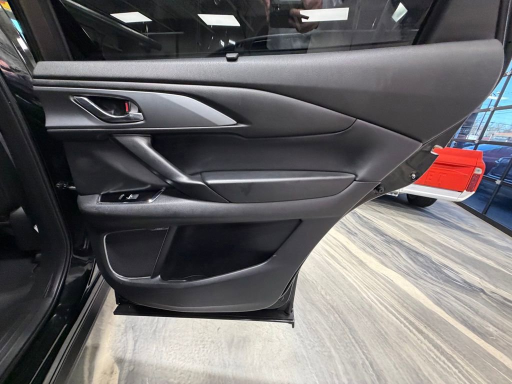 Used 2018 MAZDA CX-9 Touring w/ Touring Premium Package image 45