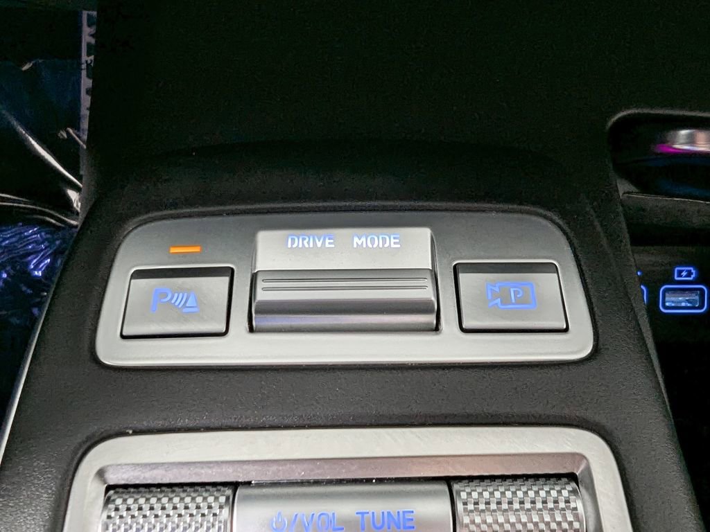 Used 2023 Genesis GV70 2.5T w/ Sport Prestige Package image 40