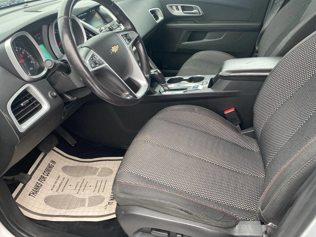 Used 2017 Chevrolet Equinox LT w/ Convenience Package image 6