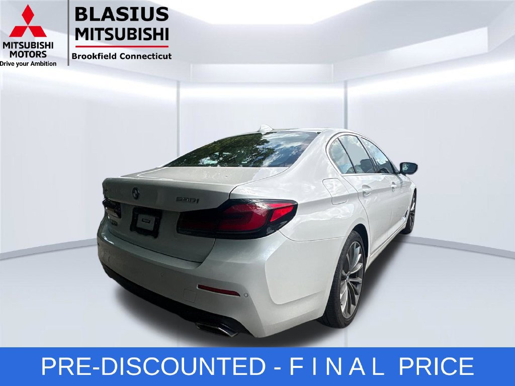 Used 2023 BMW 530i xDrive w/ Premium Package AWD/4WD image 9