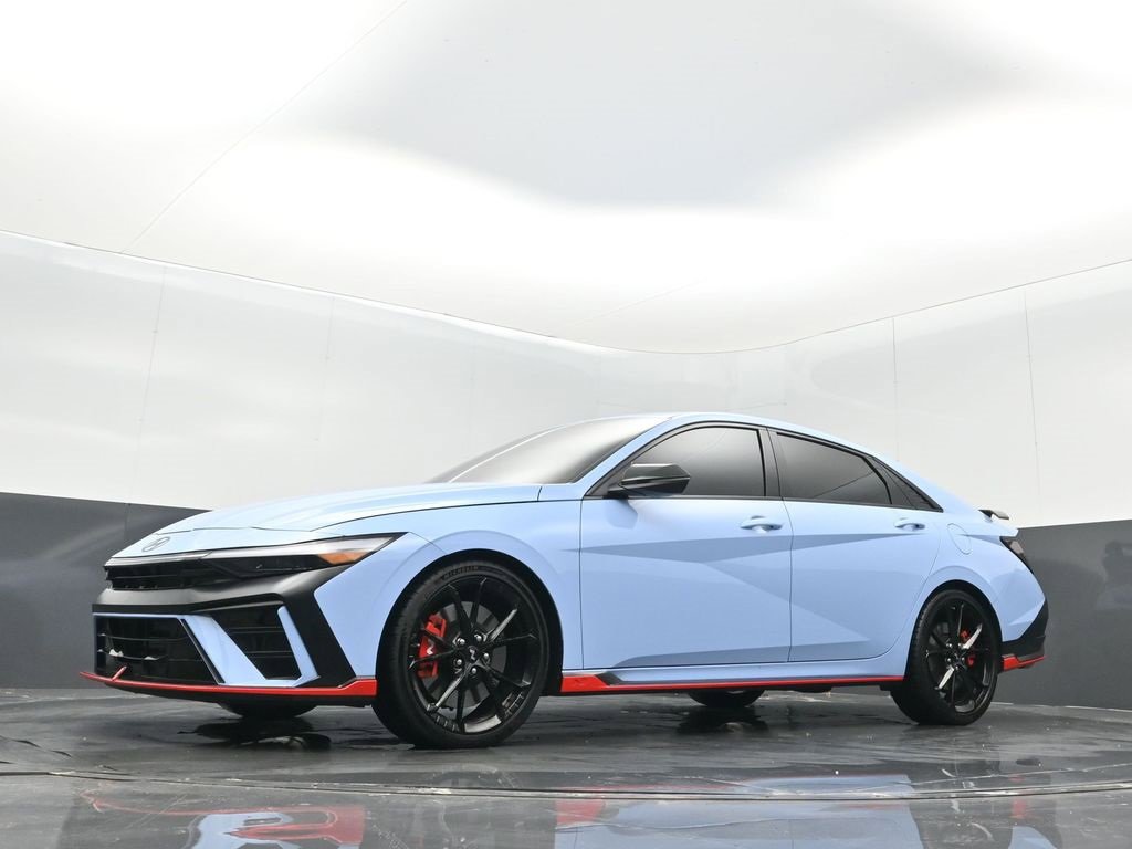 Used 2025 Hyundai Elantra N Base w/ Cargo Package image 11