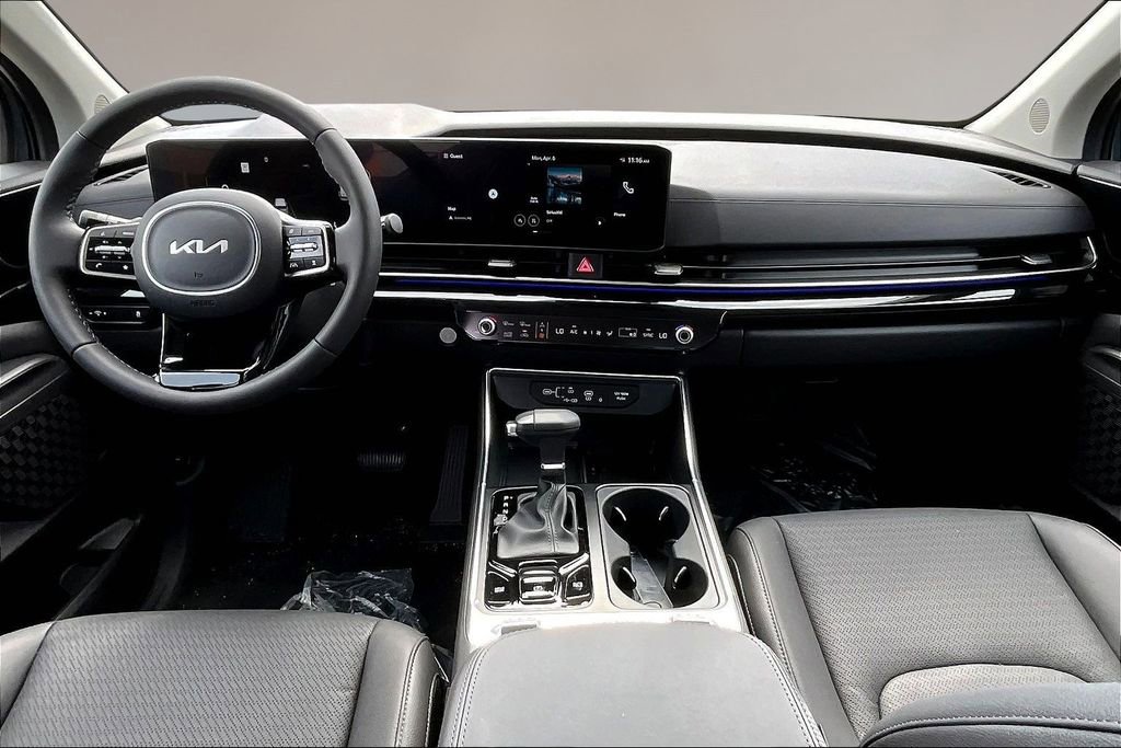 New 2026 Kia Carnival SX Prestige FWD image 5