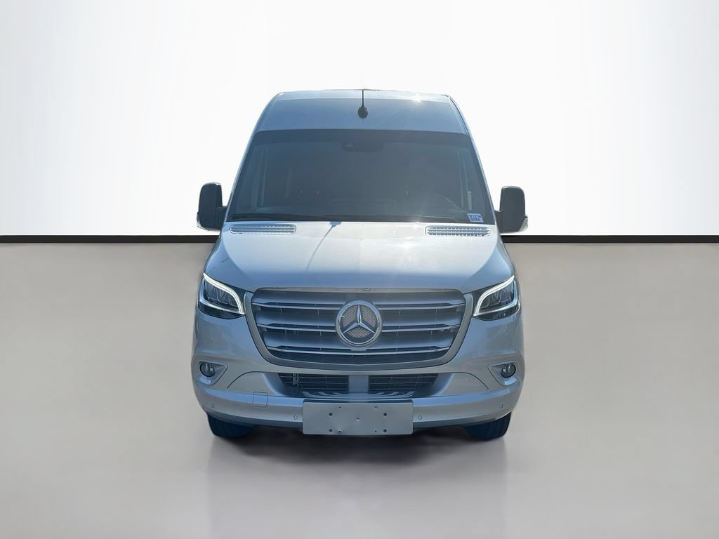 Used 2023 Mercedes-Benz Sprinter 3500 image 3