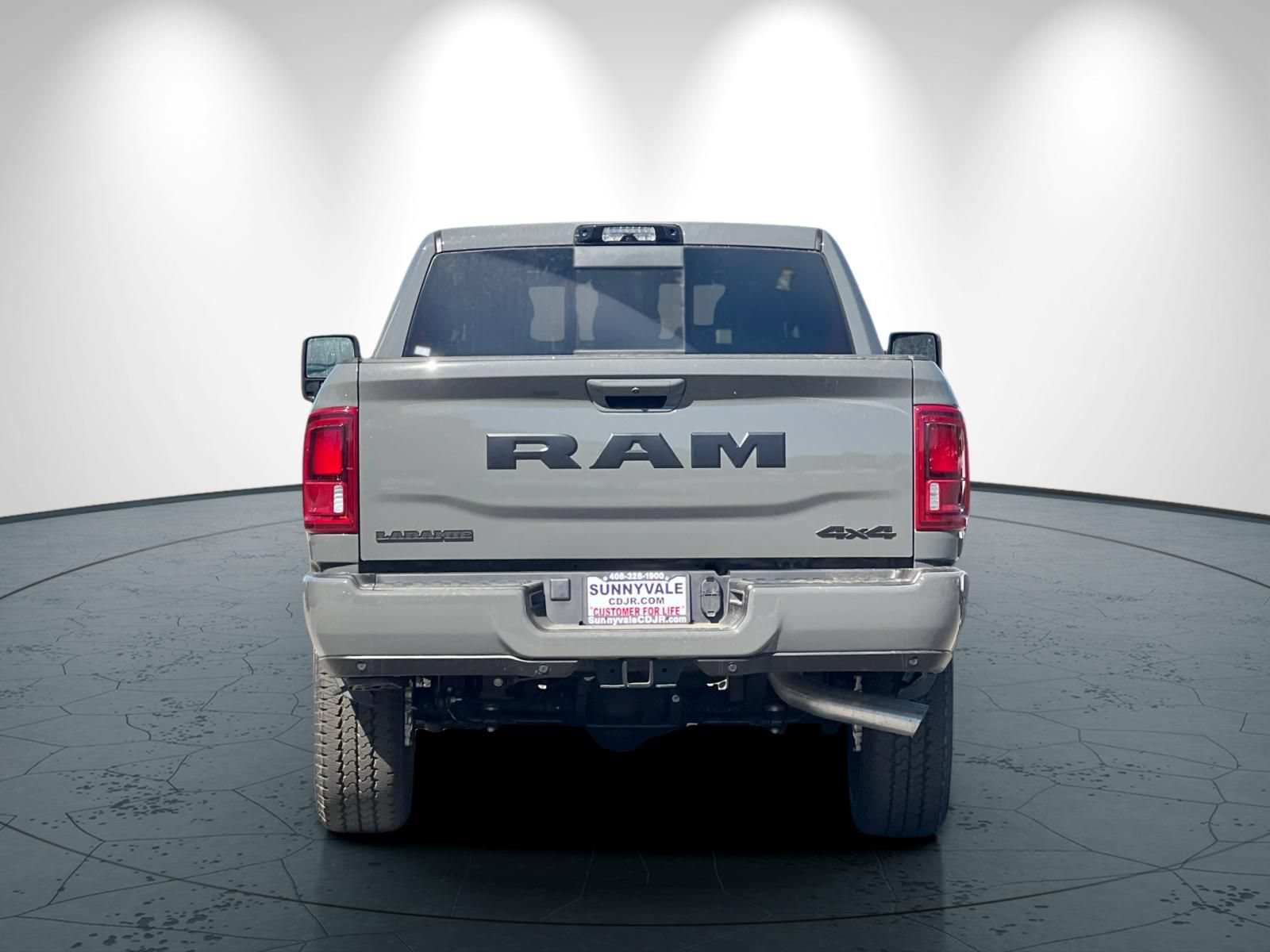 New 2026 RAM 2500 Laramie AWD/4WD image 5