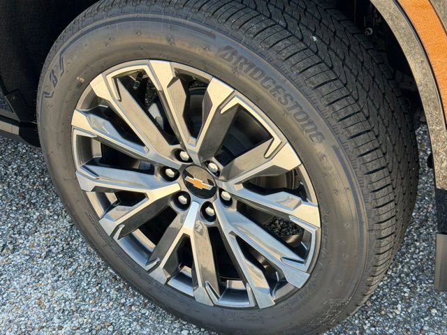 New 2026 Chevrolet Suburban High Country image 9