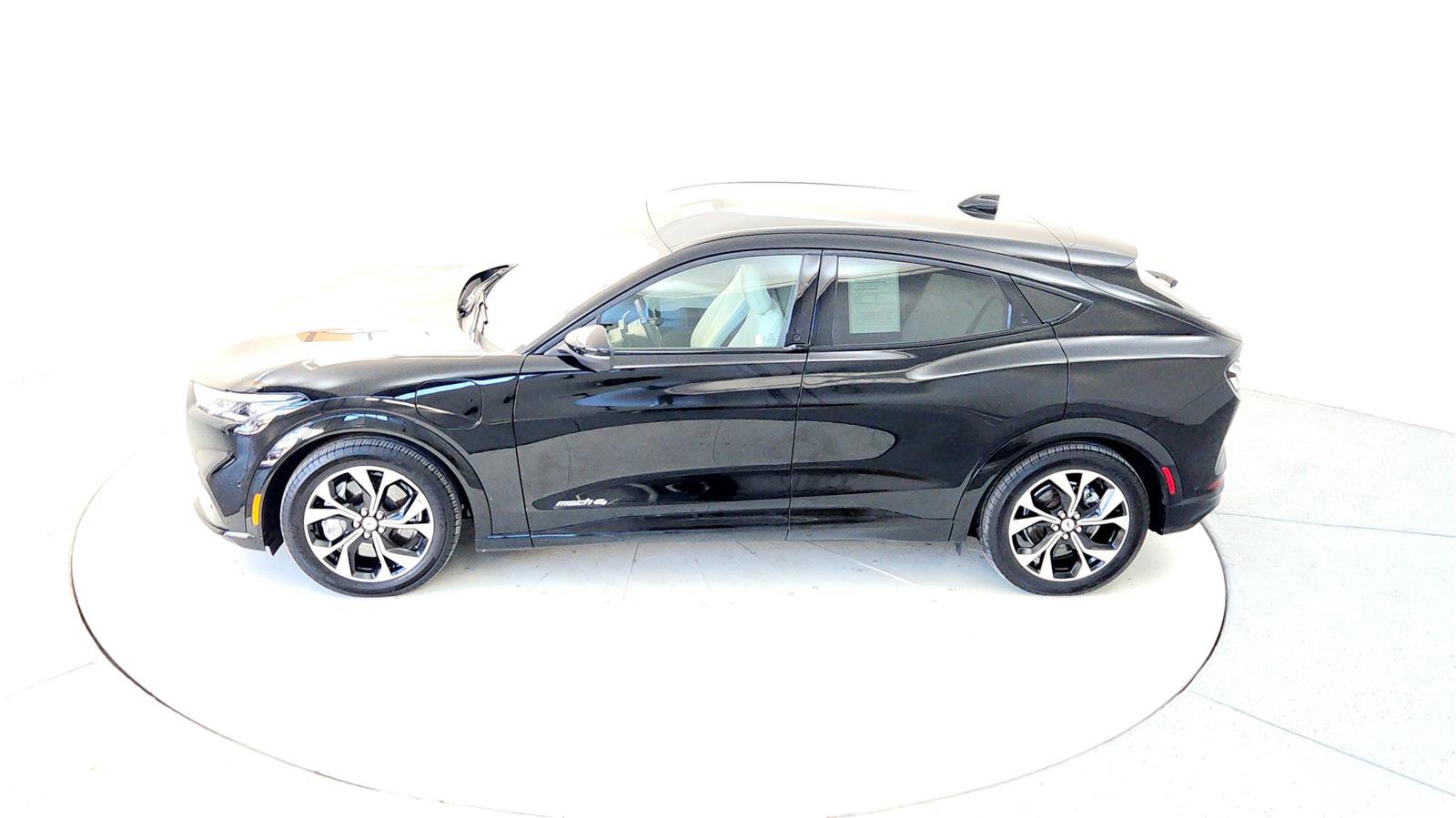 Used 2023 Ford Mustang Mach-E Premium image 15