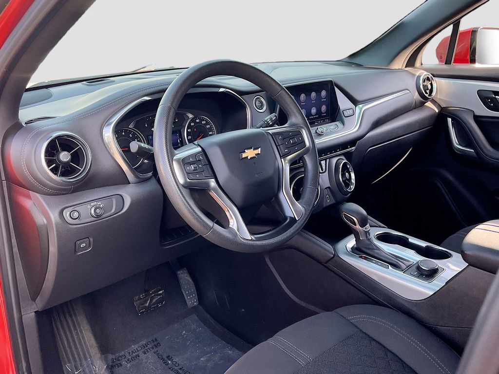 Used 2022 Chevrolet Blazer LT image 9