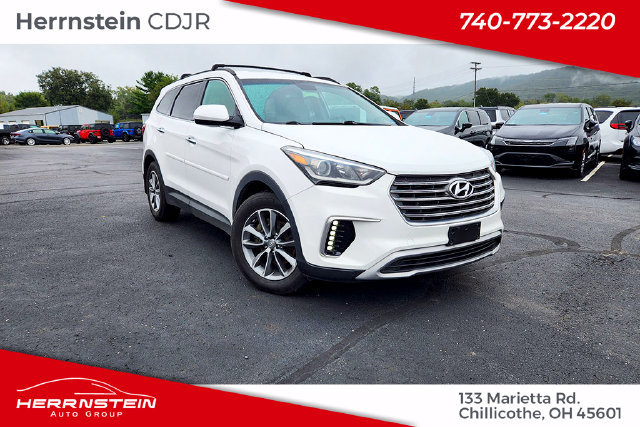 Used 2017 Hyundai Santa Fe SE AWD/4WD image 1
