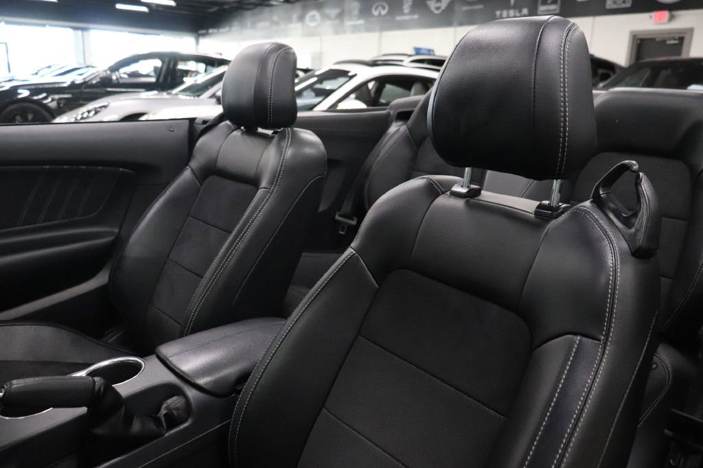 Used 2021 Ford Mustang GT Premium w/ Carbon Sport Interior Package image 19