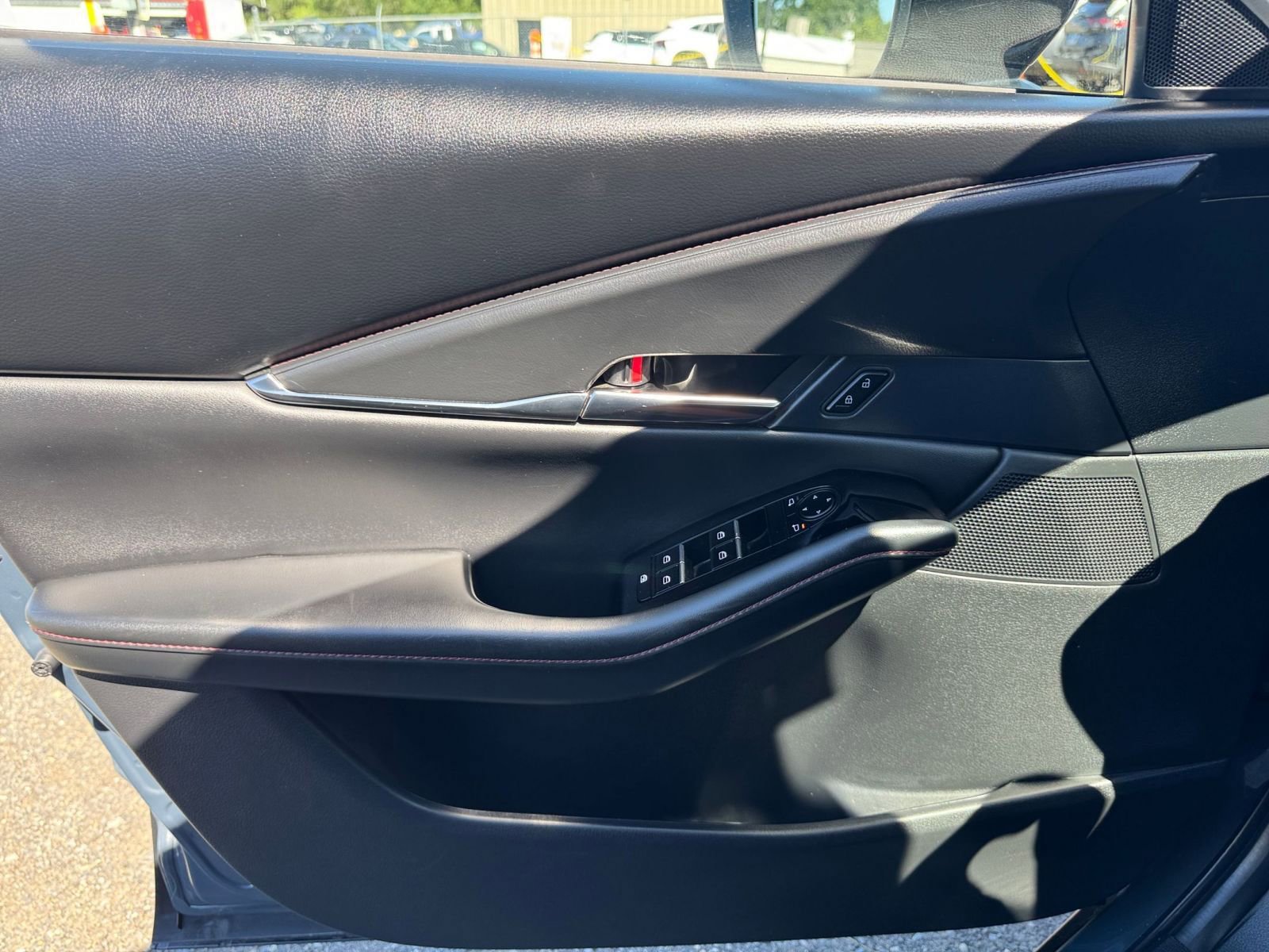 Used 2025 MAZDA CX-30 AWD 2.5 S w/ Preferred Package image 18