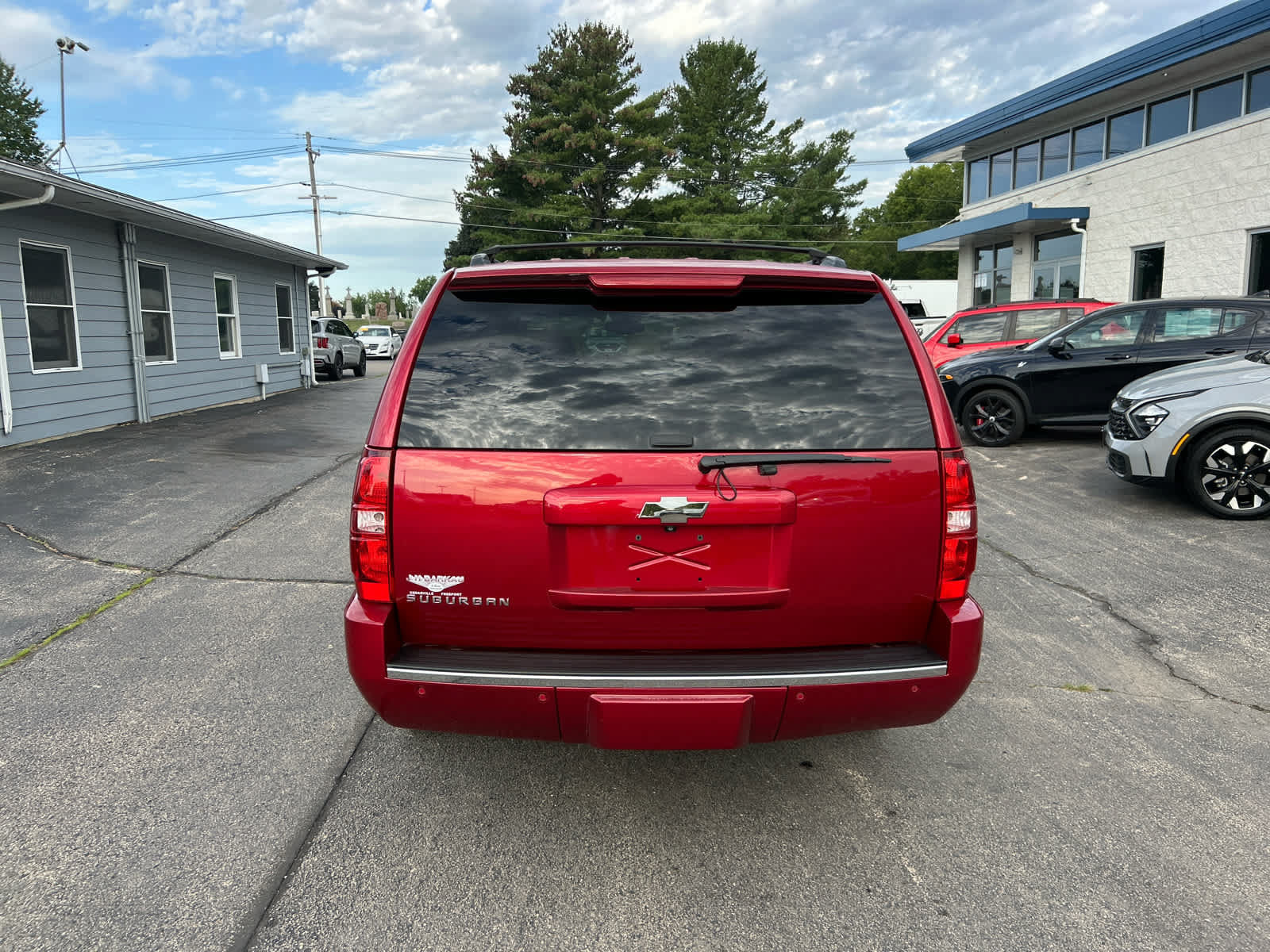 Used 2013 Chevrolet Suburban LTZ AWD/4WD image 6