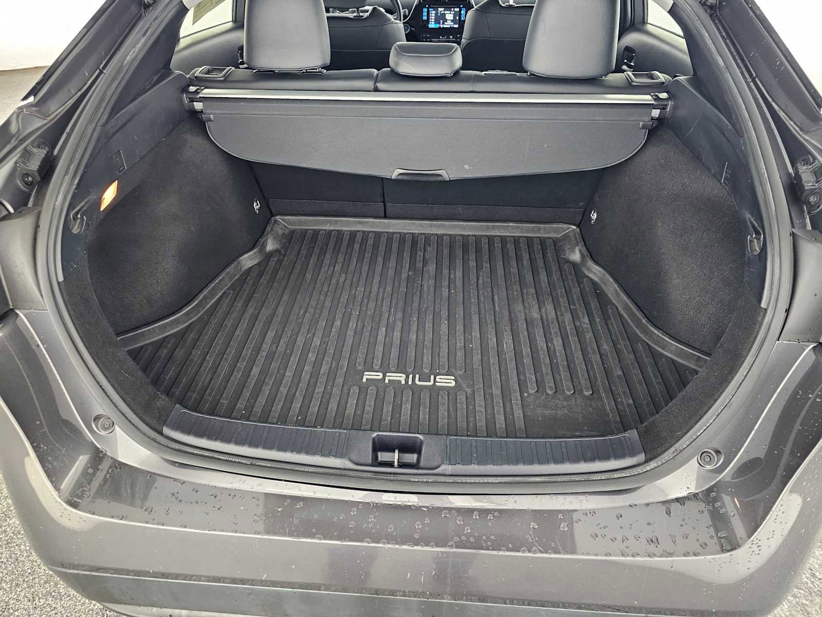 Used 2017 Toyota Prius Four image 14