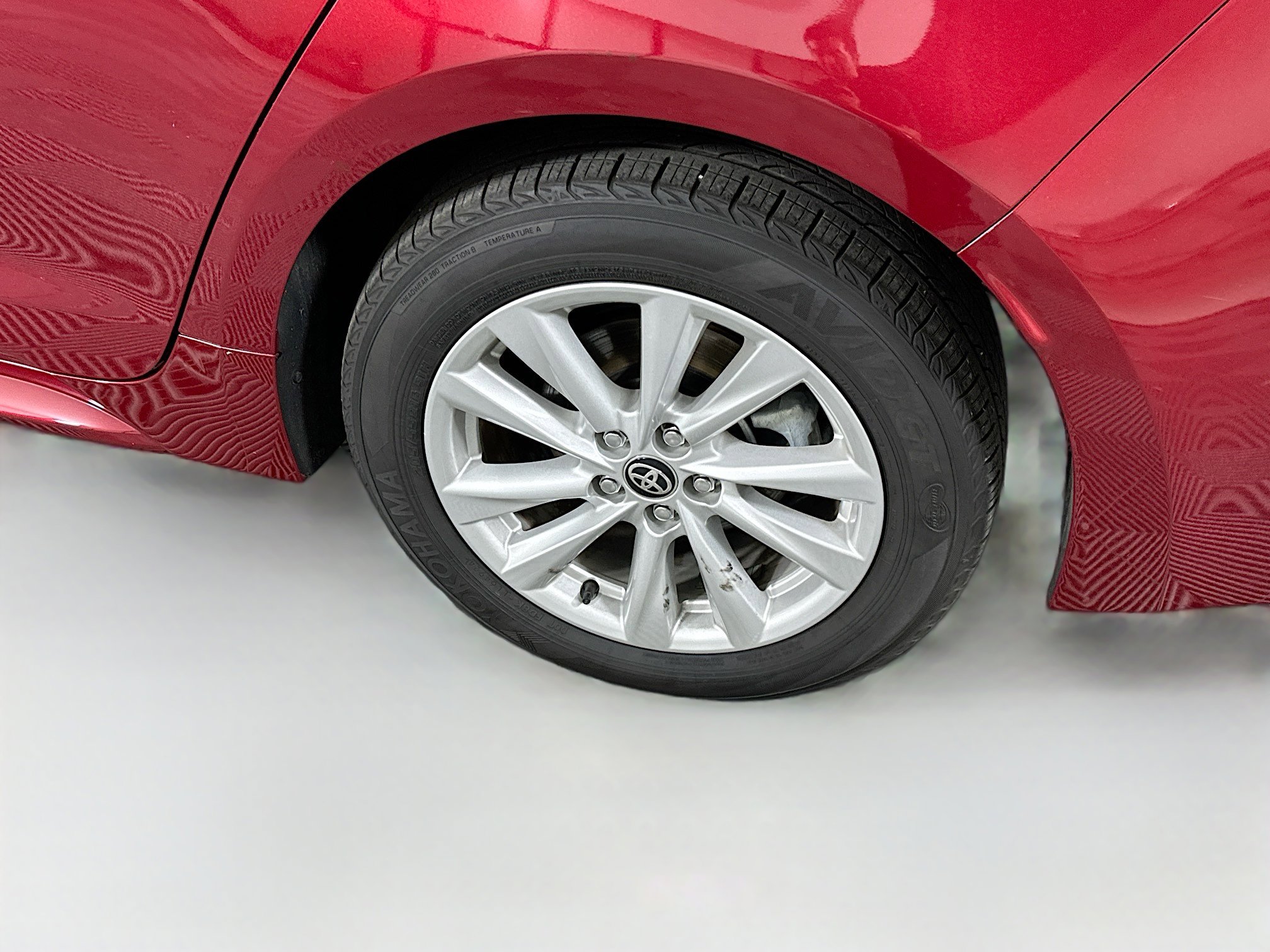 Used 2025 Toyota Corolla LE w/ LE Premium Package image 11