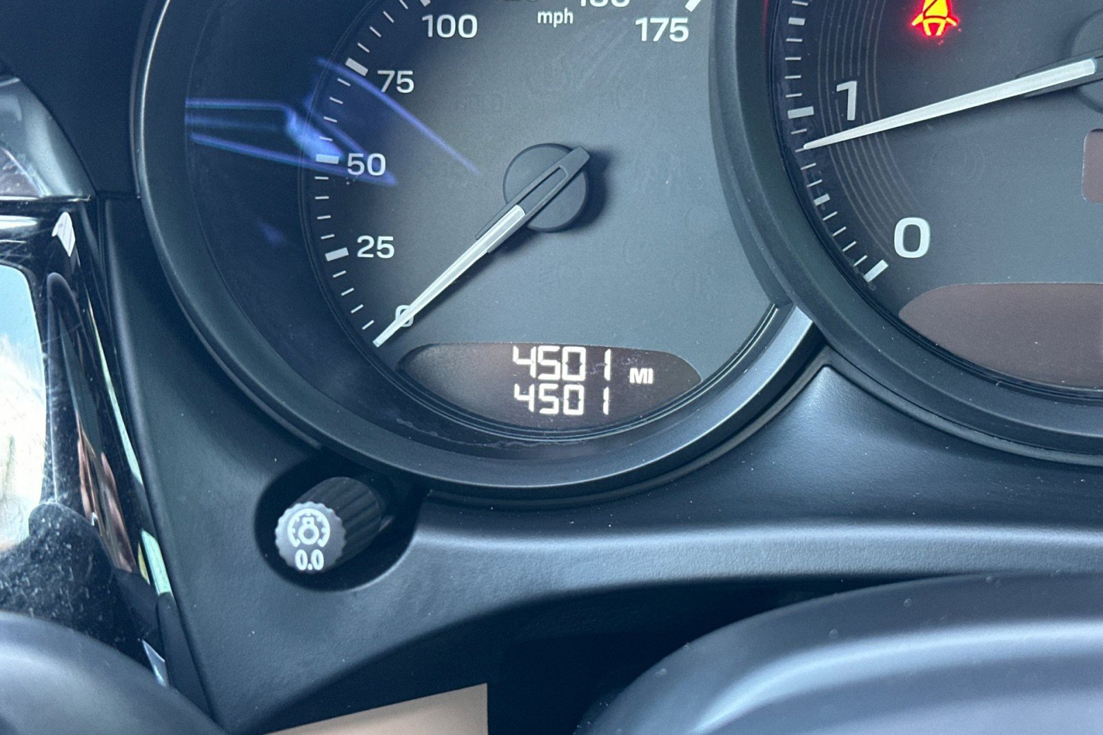 Used 2025 Porsche Macan image 26