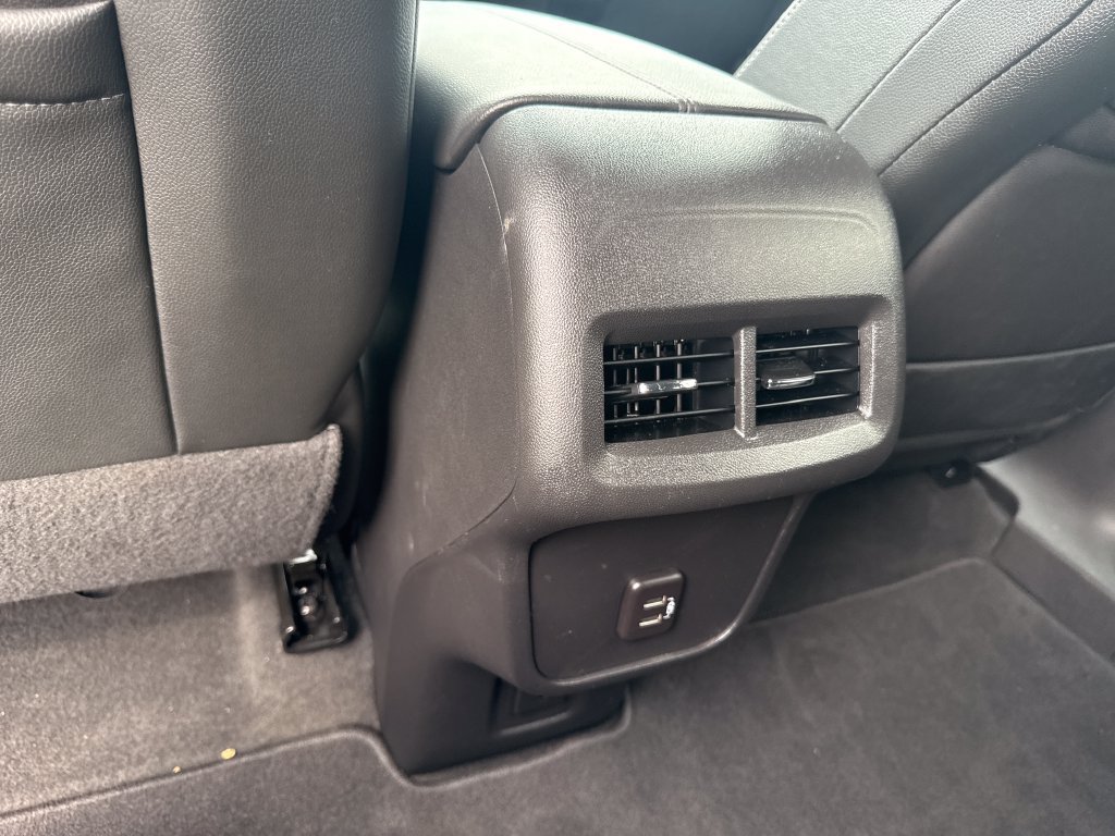 Certified 2023 GMC Terrain SLT w/ Elevation Edition FWD image 12