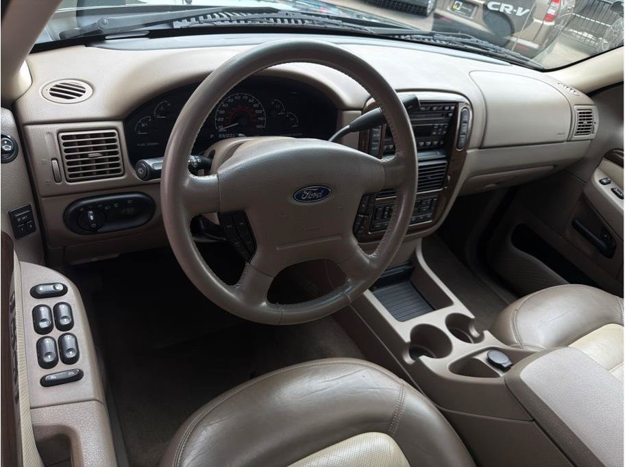 Used 2002 Ford Explorer Eddie Bauer AWD/4WD image 2