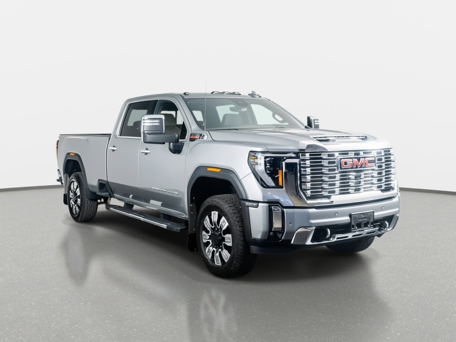 Used 2025 GMC Sierra 3500 Denali w/ Denali Reserve Package image 4