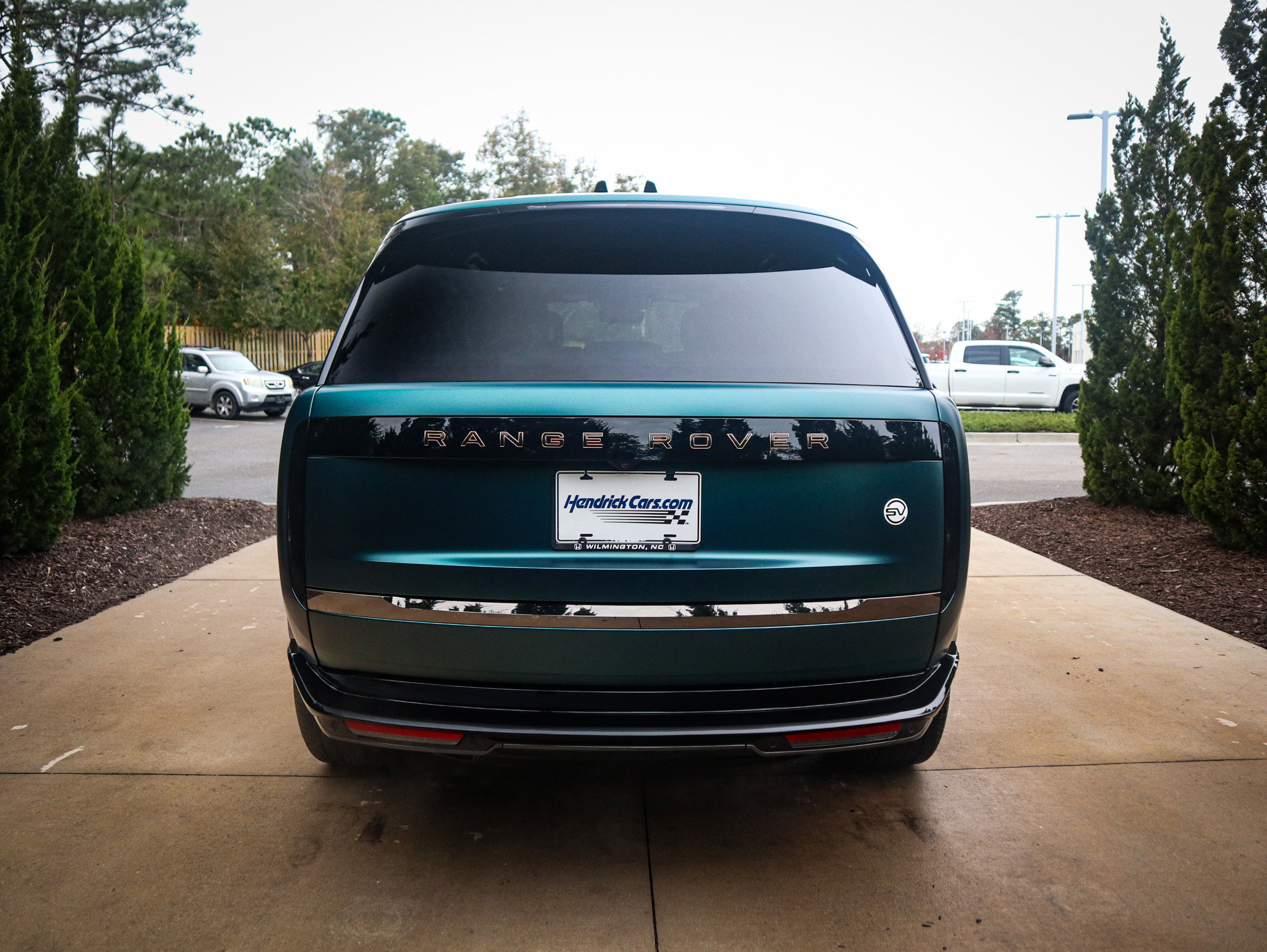 Used 2025 Land Rover Range Rover SV image 10