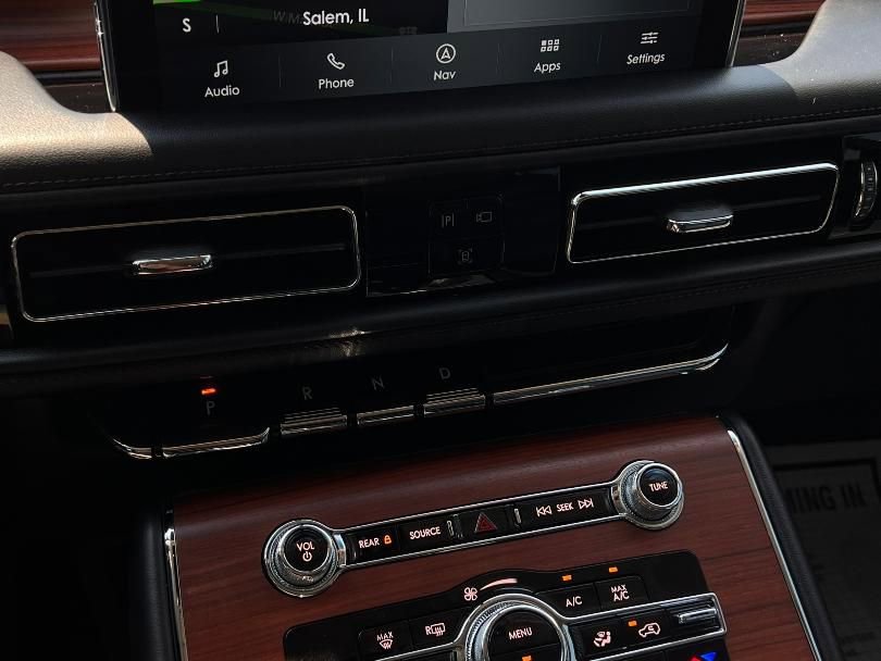 Used 2023 Lincoln Aviator Reserve w/ Equipment Group 201A image 13