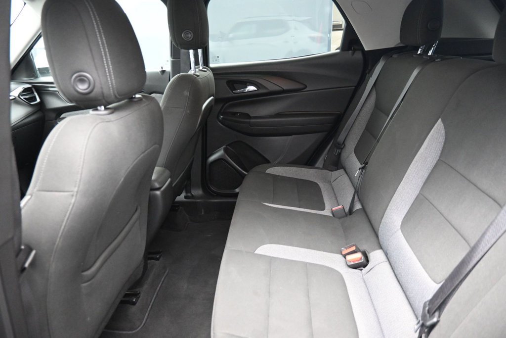 Used 2025 Chevrolet TrailBlazer LT FWD image 22