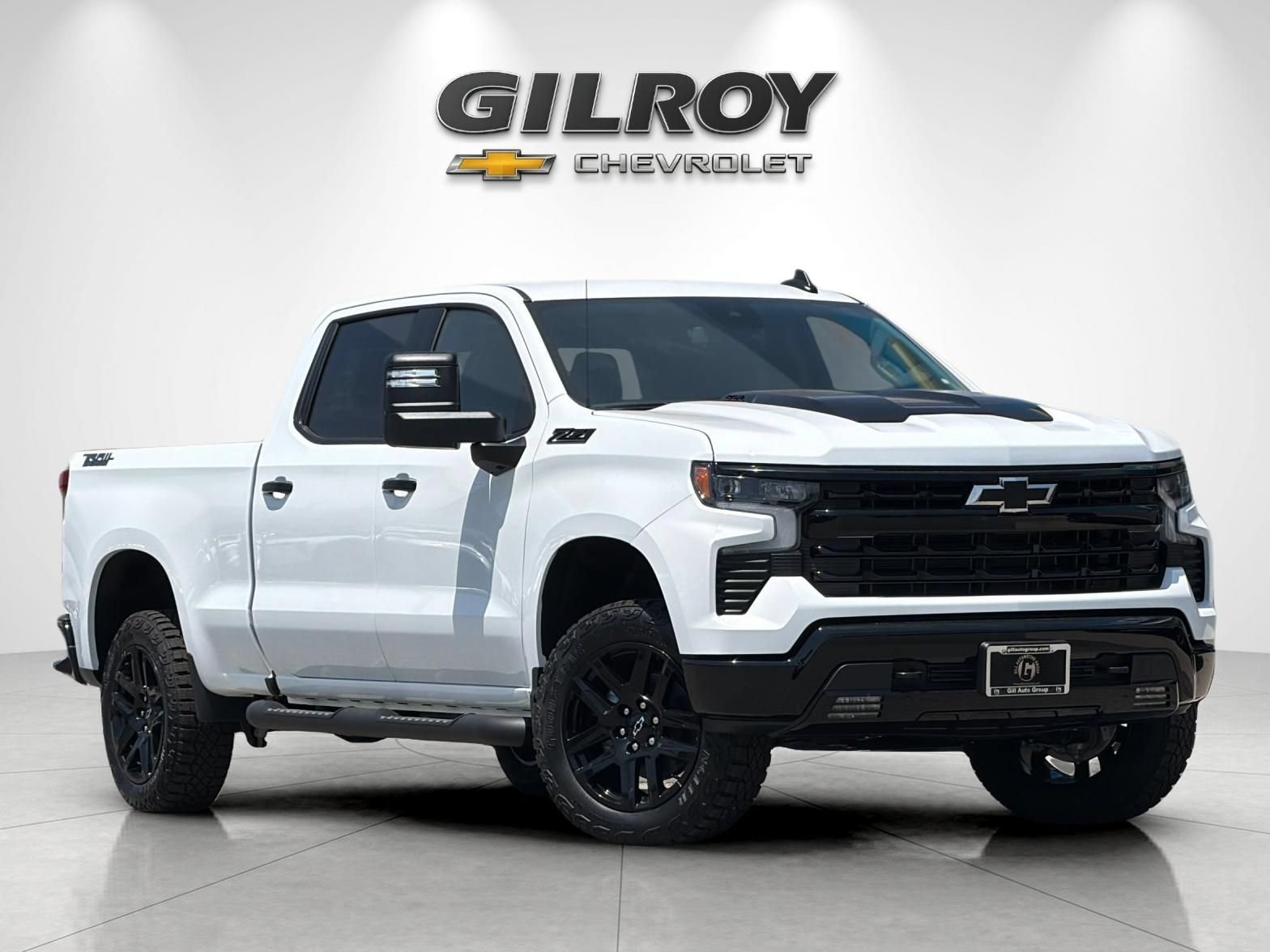New 2026 Chevrolet Silverado 1500 LT Trail Boss w/ Dark Appearance Package AWD/4WD image 1