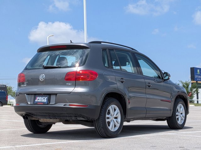 Used 2016 Volkswagen Tiguan S FWD image 4
