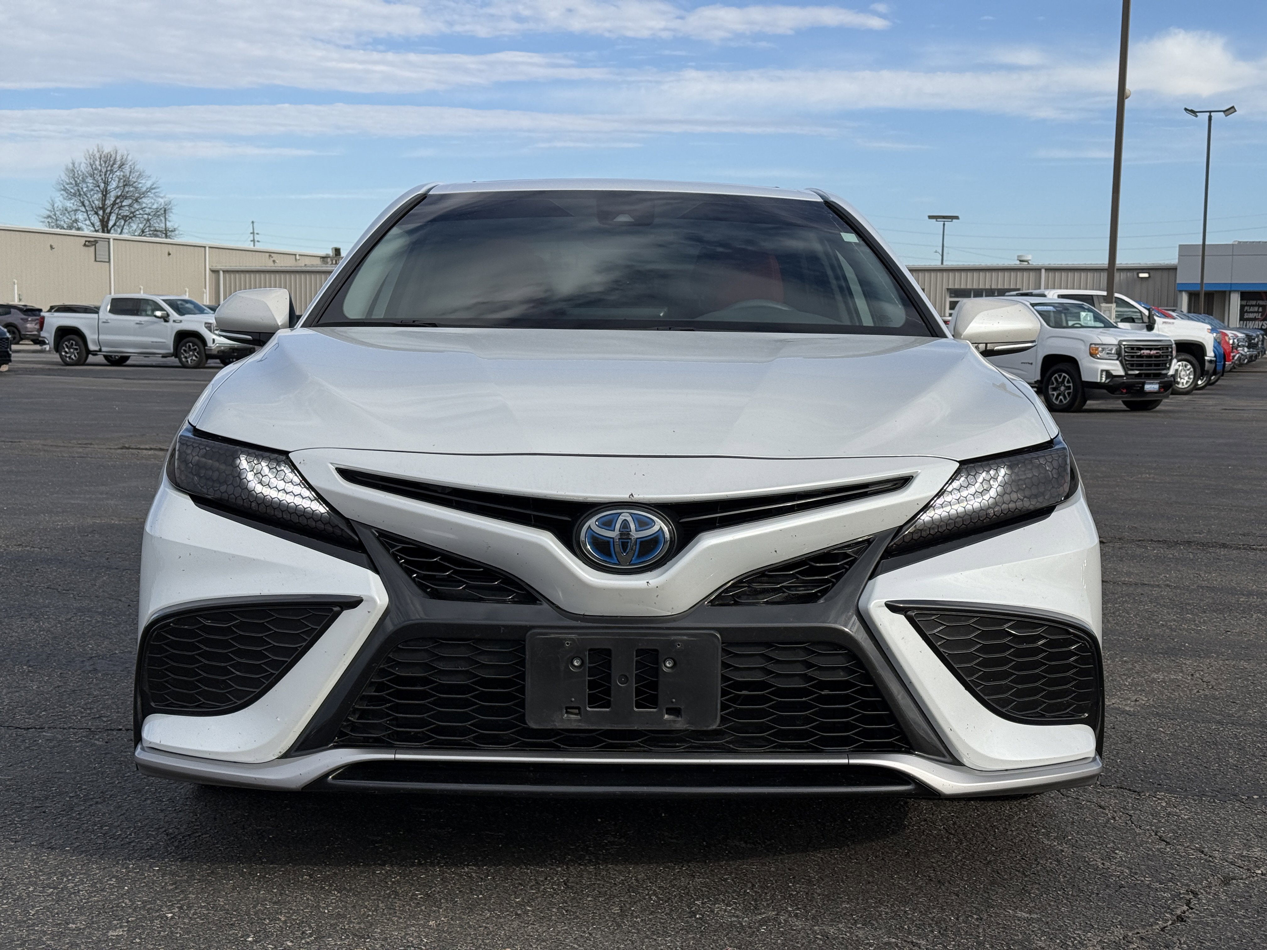 Used 2022 Toyota Camry XSE w/ Cold Weather Package image 8