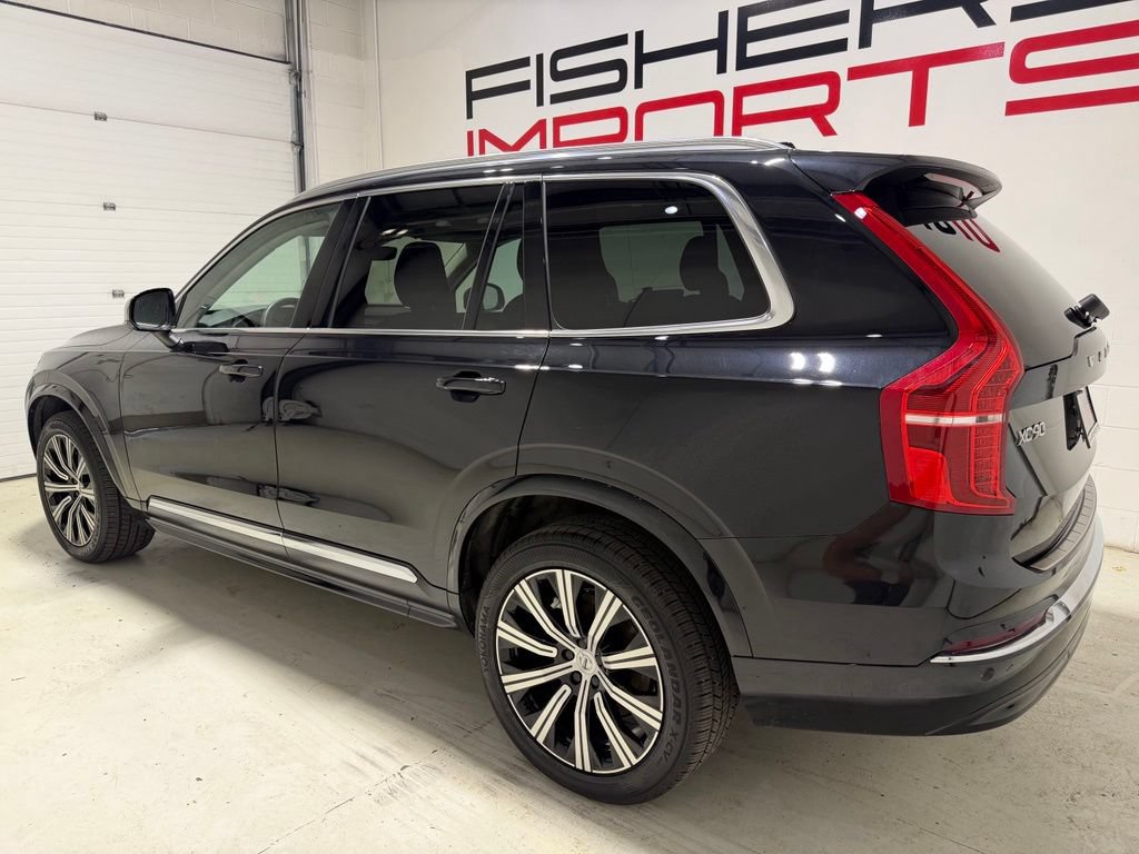 Used 2024 Volvo XC90 B5 Core w/ Protection Package Premier AWD/4WD image 7