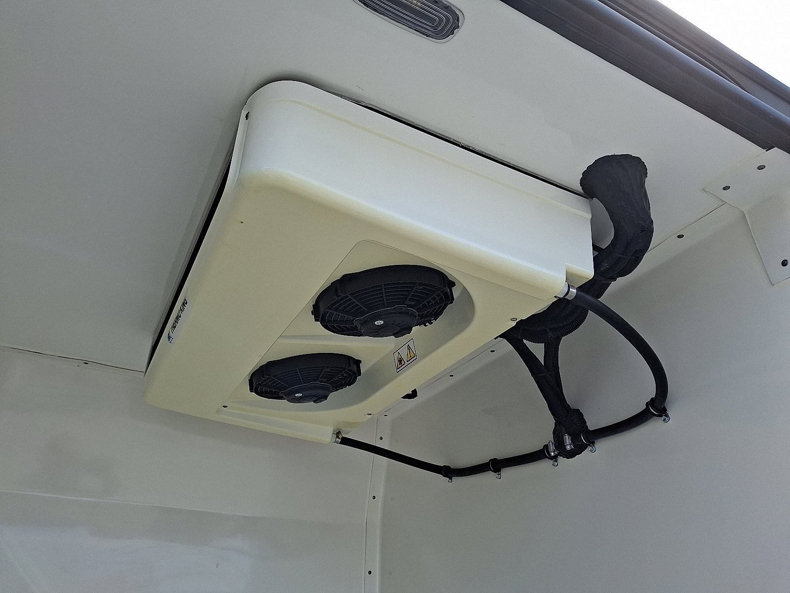 Used 2024 Mercedes-Benz Sprinter 2500 image 10