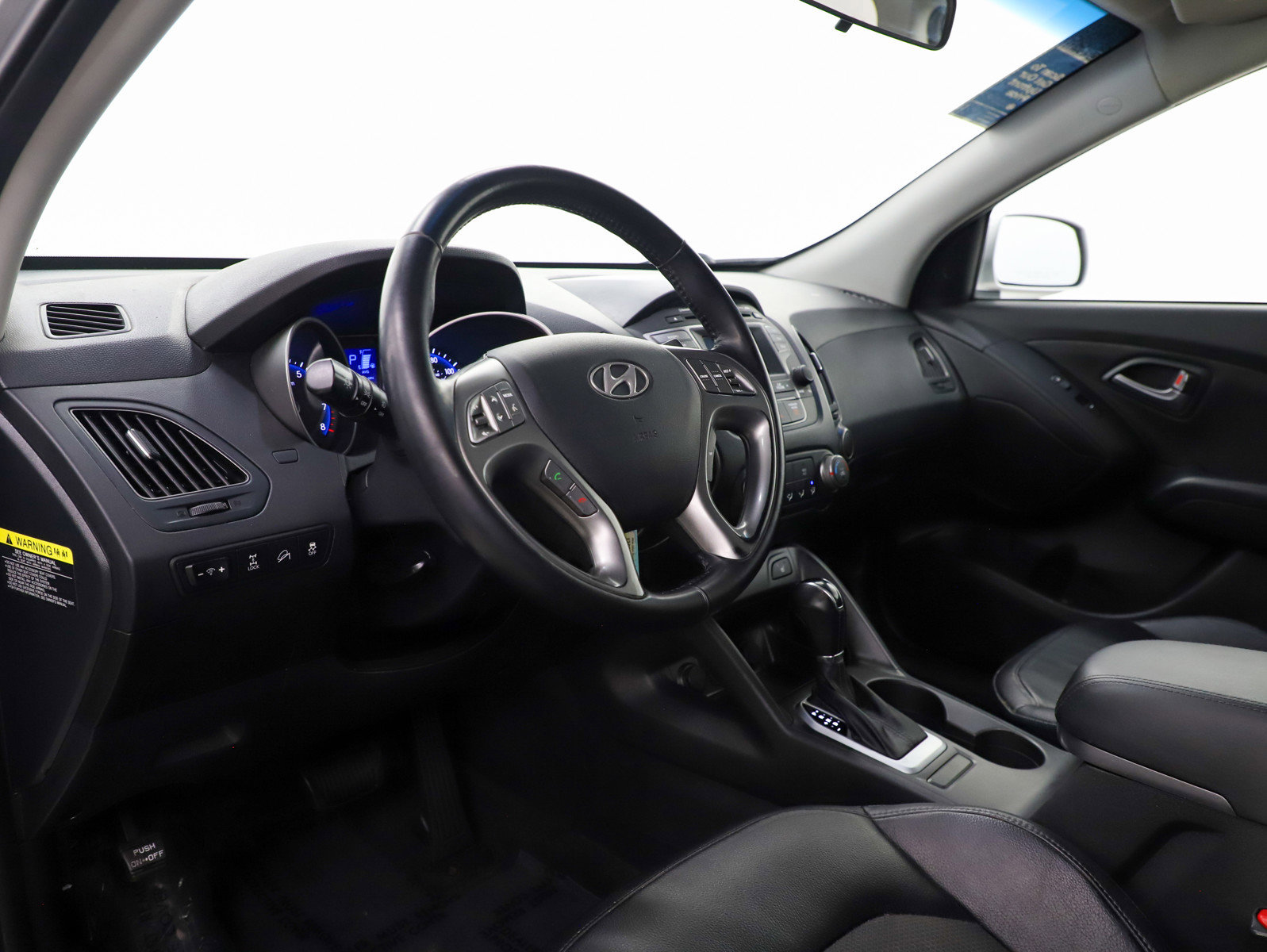 Used 2015 Hyundai Tucson SE image 17