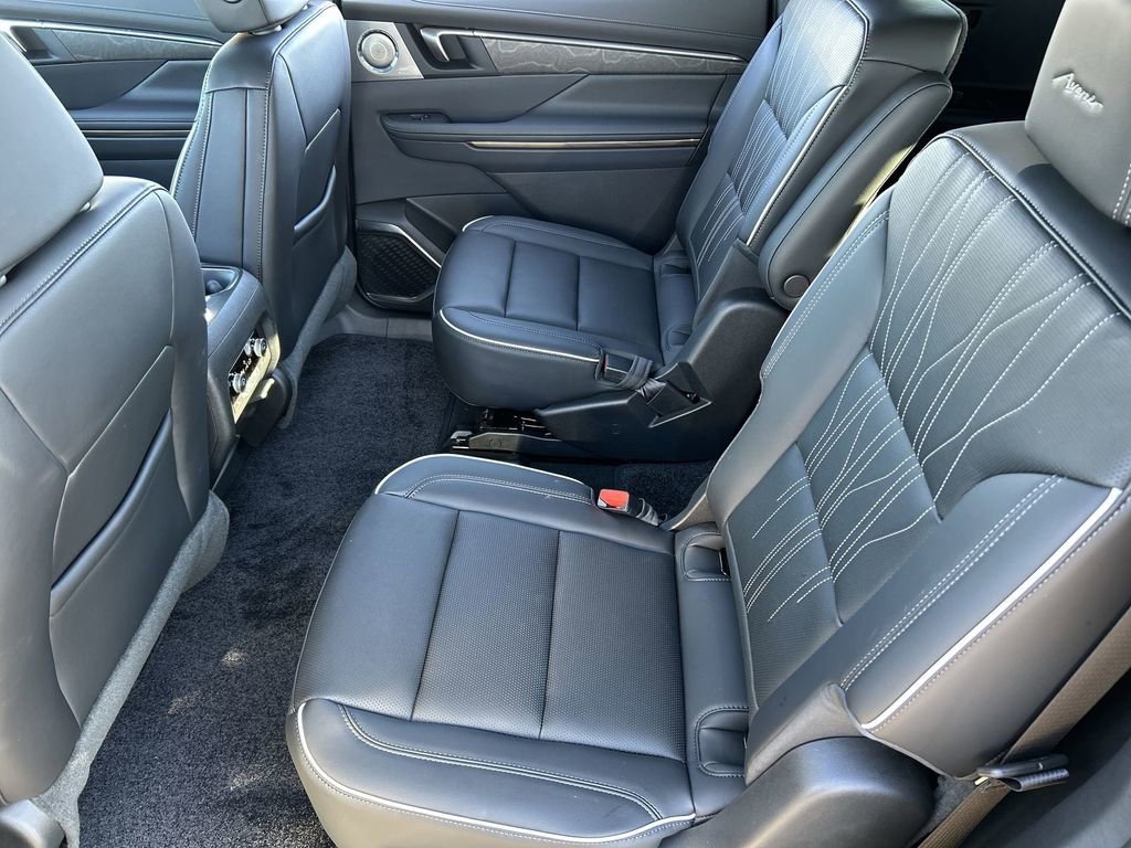 New 2026 Buick Enclave Avenir w/ Super Cruise Package AWD/4WD image 26