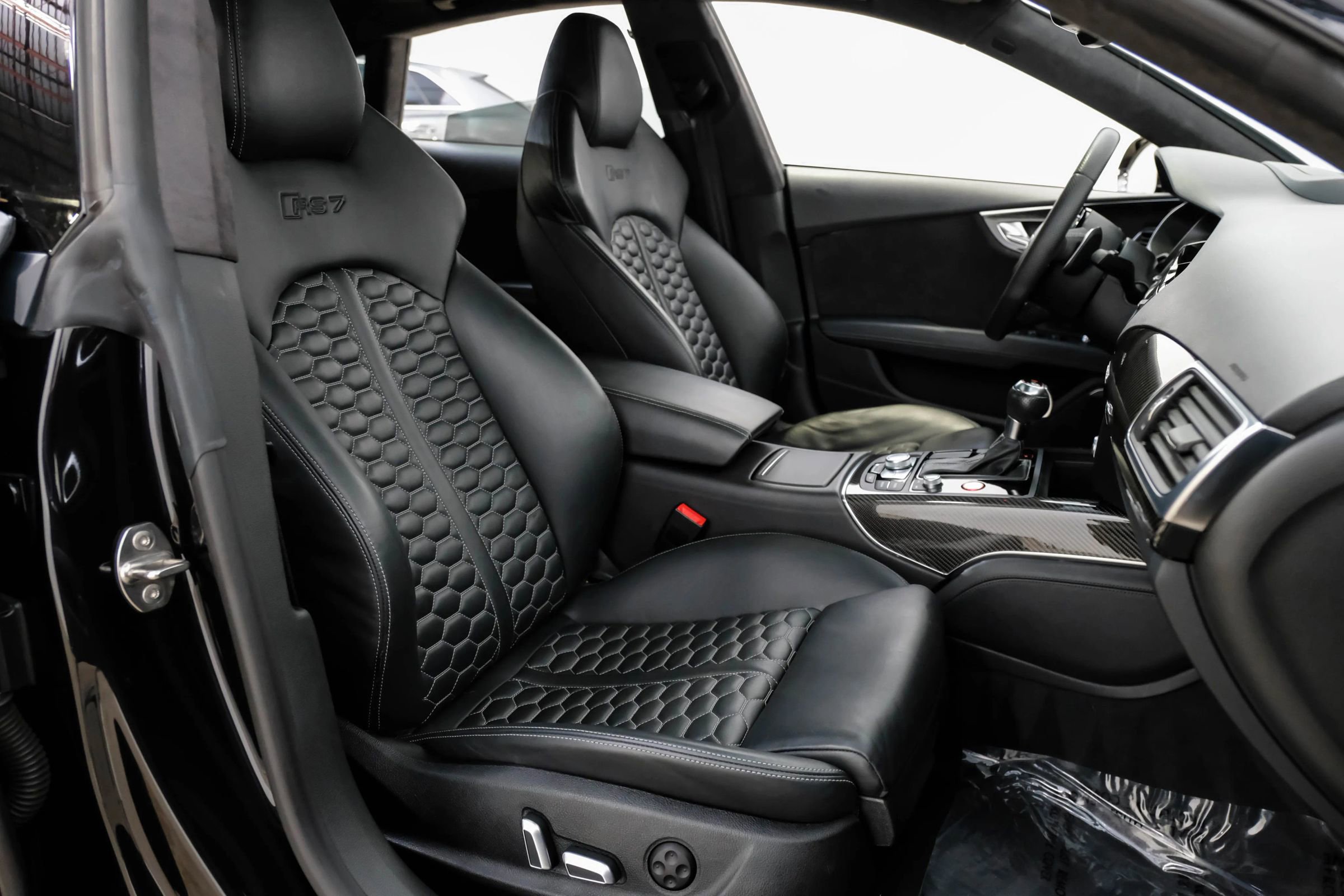 Used 2016 Audi RS 7 Prestige image 28