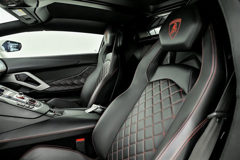 Used 2017 Lamborghini Aventador LP 700-4 AWD/4WD image 19