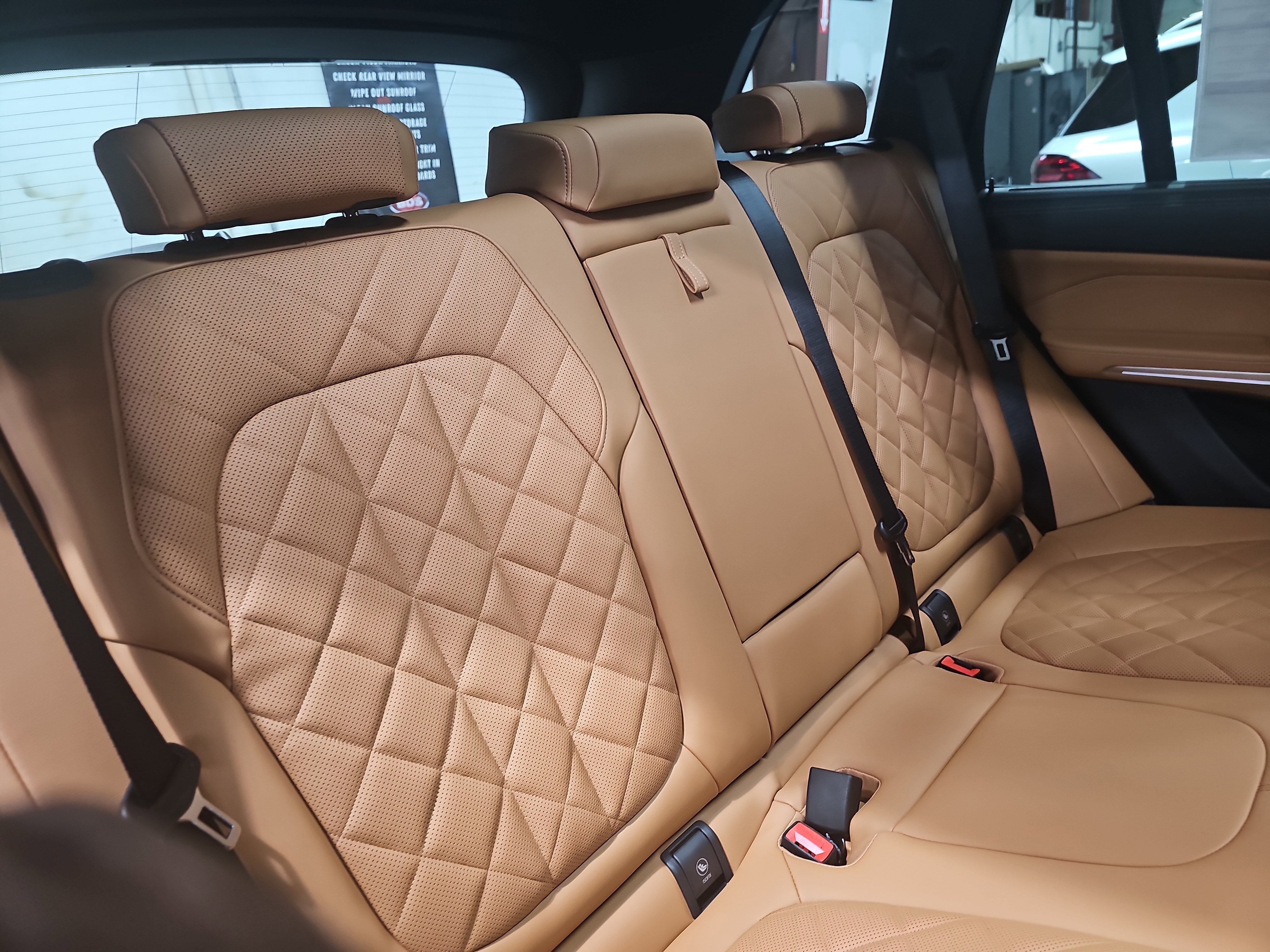 New 2026 BMW X5 xDrive40i w/ M Sport Package AWD/4WD image 12