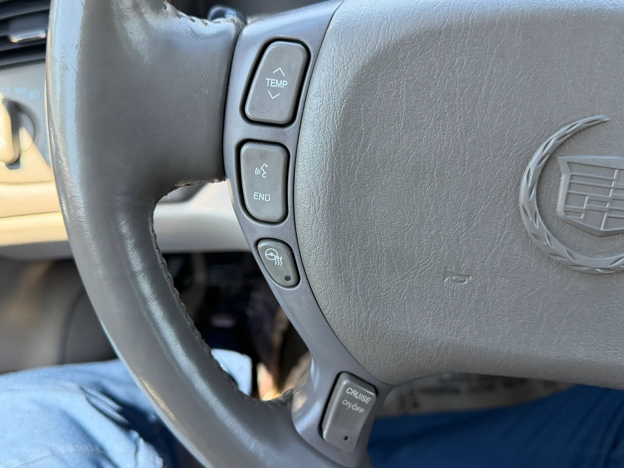 Used 2005 Cadillac De Ville FWD image 16