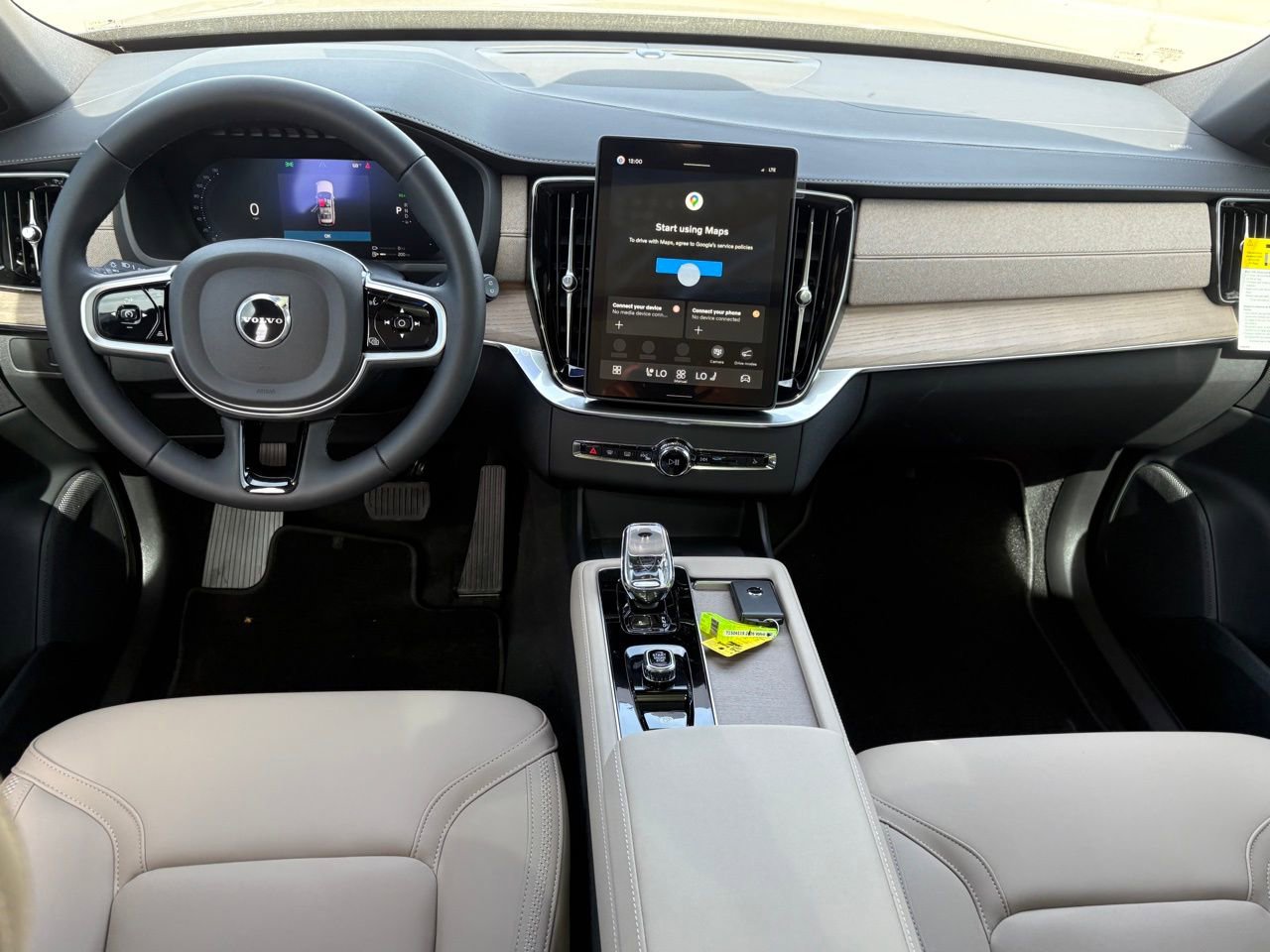 New 2026 Volvo XC90 T8 Core w/ Protection Package Premier image 12