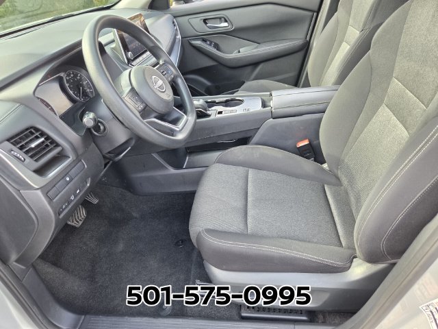 Used 2024 Nissan Rogue SV FWD image 10