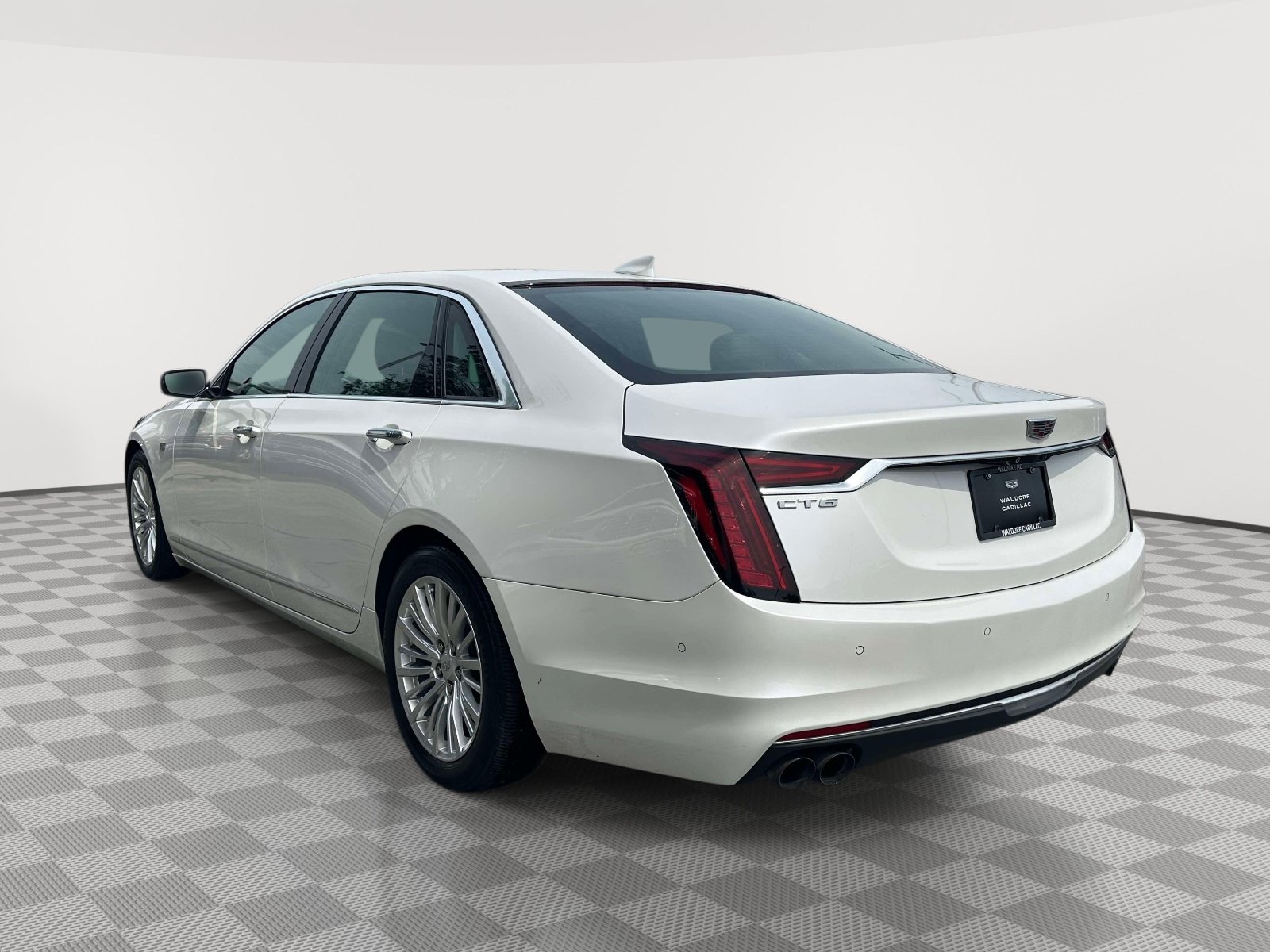 Used 2019 Cadillac CT6 Premium Luxury RWD image 4