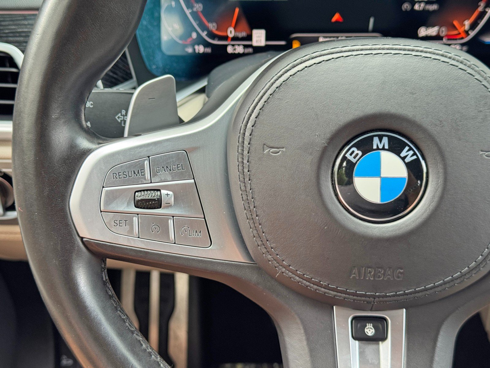 Used 2021 BMW 740i w/ M Sport Package RWD image 23