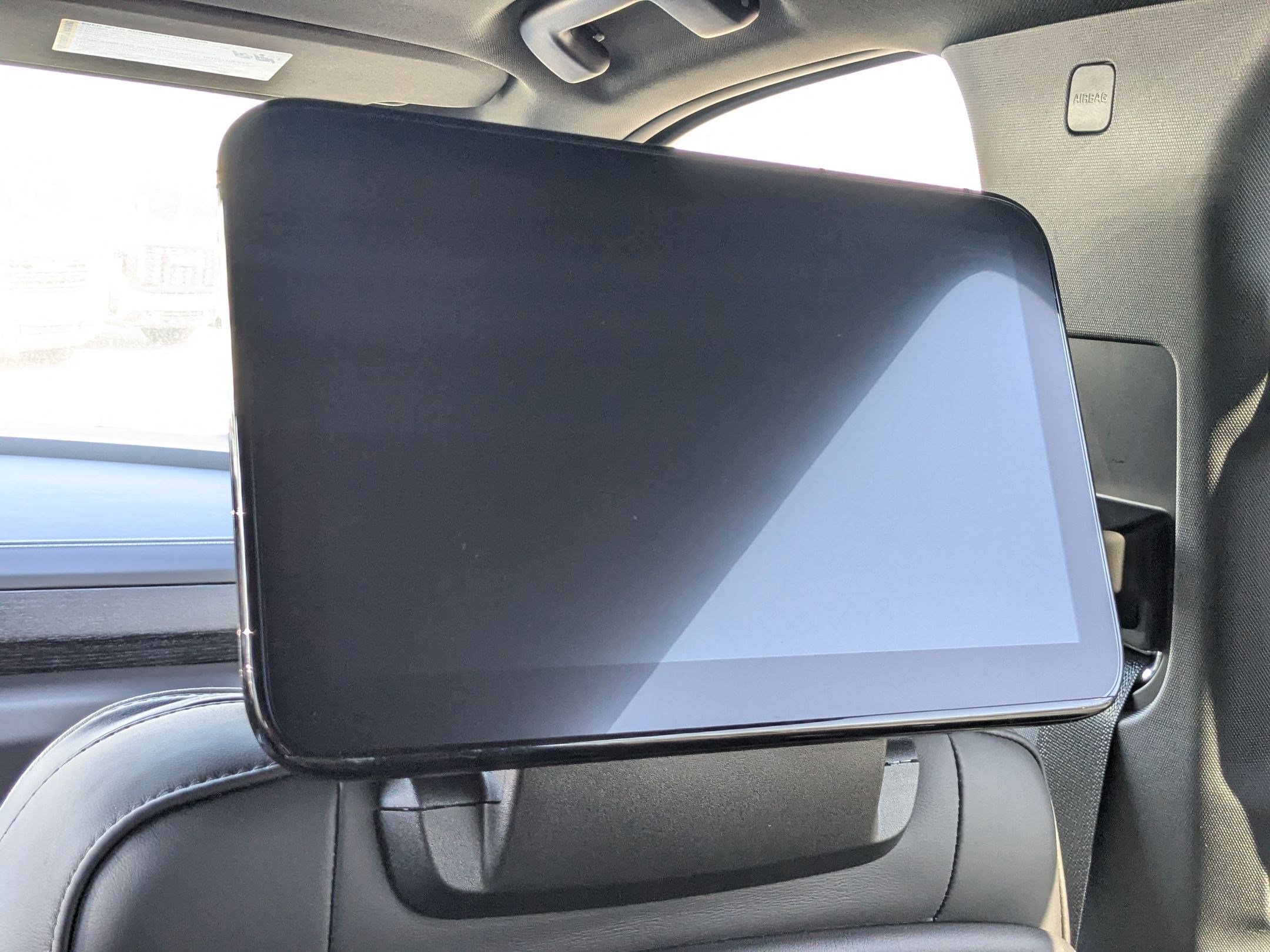 New 2026 GMC Yukon AT4 Ultimate w/ LPO, Floor Liner Package image 19