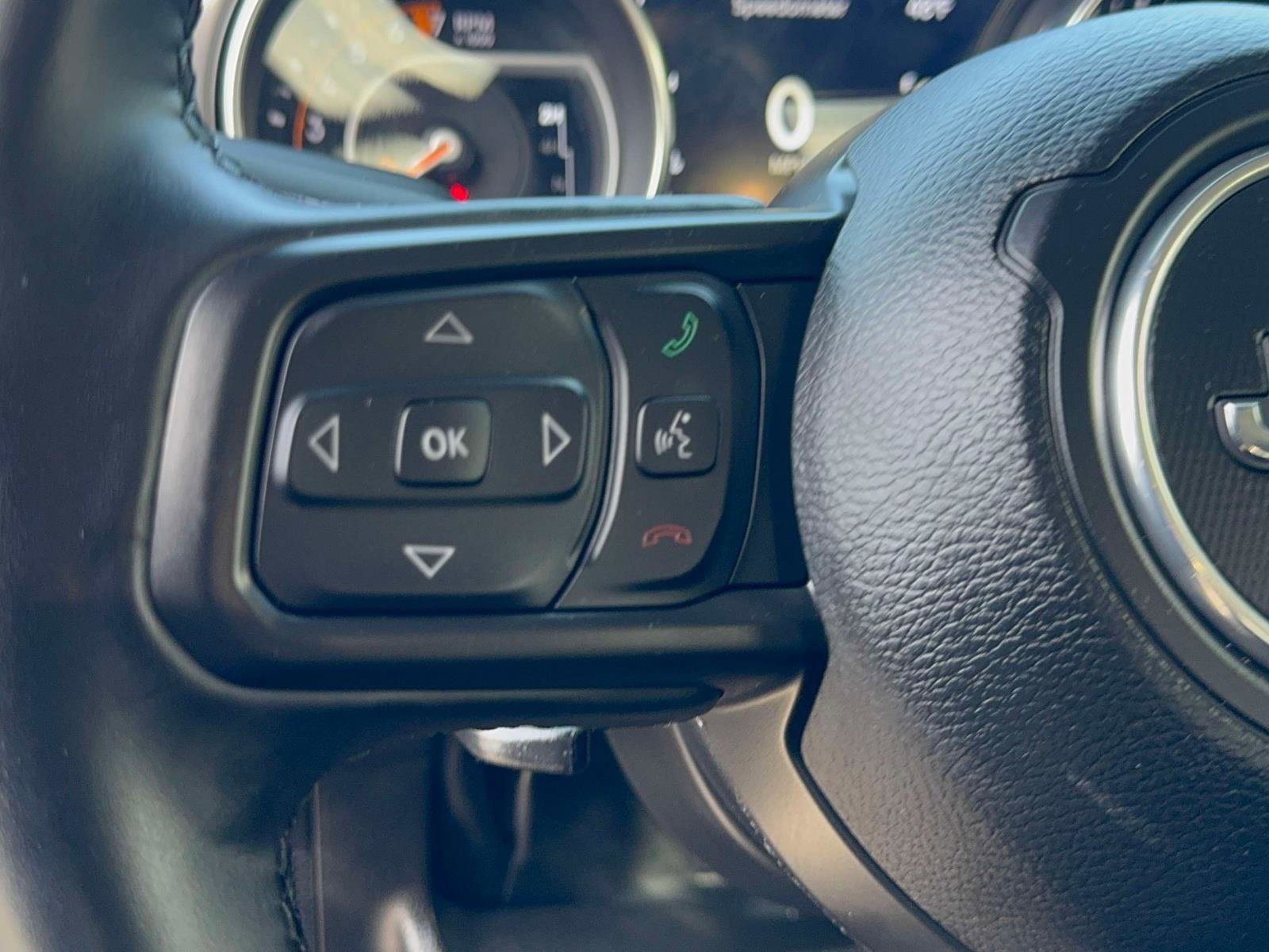 Used 2022 Jeep Gladiator Sport image 19