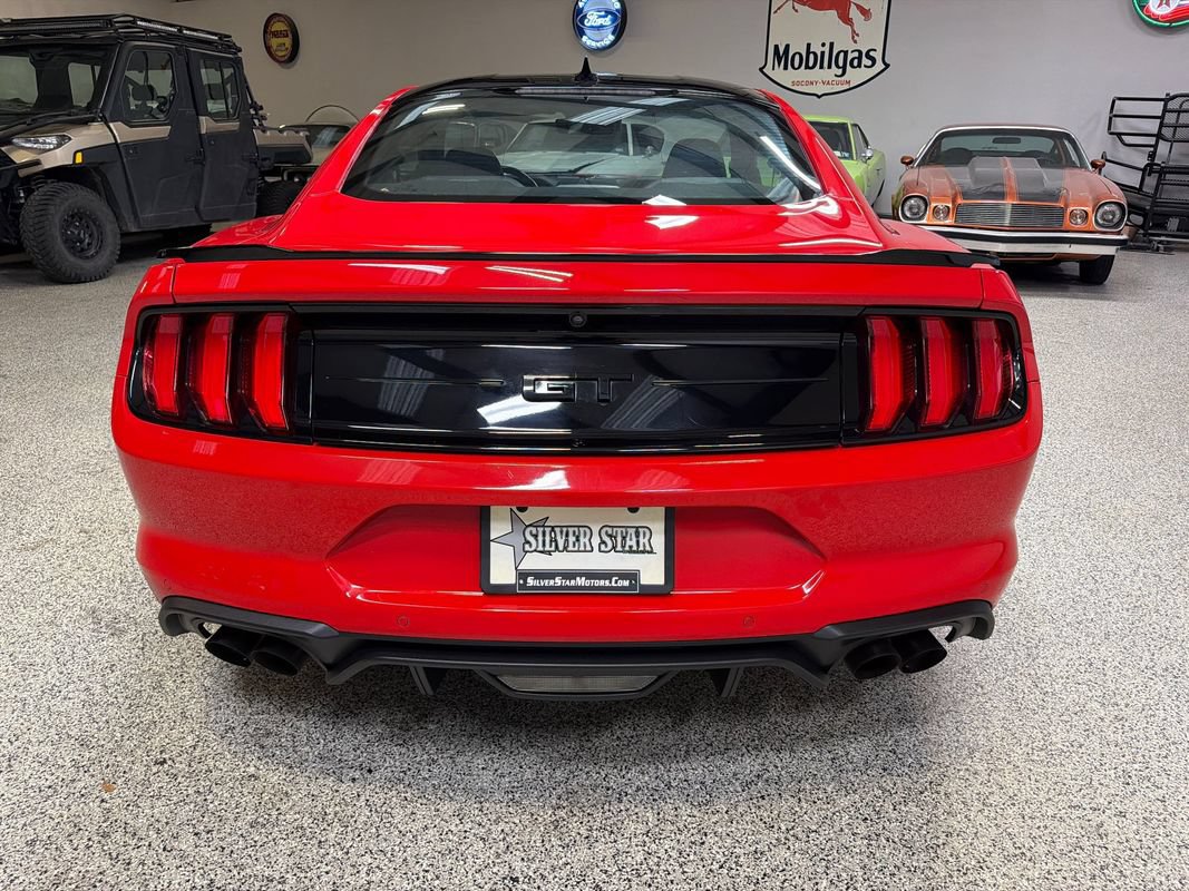 Used 2022 Ford Mustang GT Premium w/ Black Accent Package RWD image 6