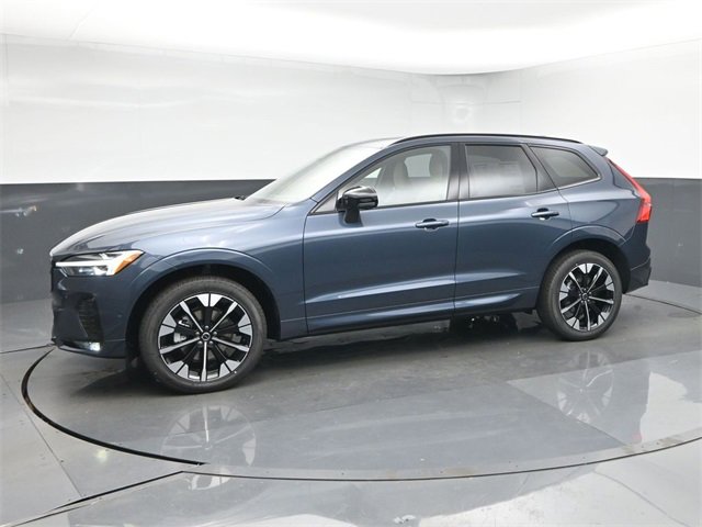 New 2026 Volvo XC60 B5 Plus w/ Protection Package Premier image 4