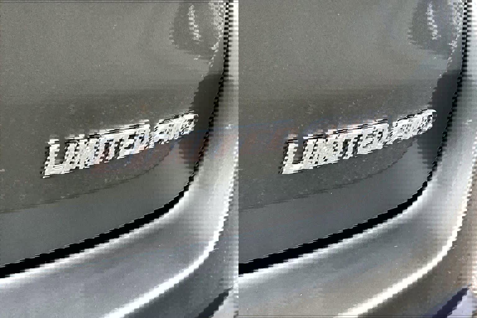 Certified 2016 Toyota Highlander Limited Platinum image 9